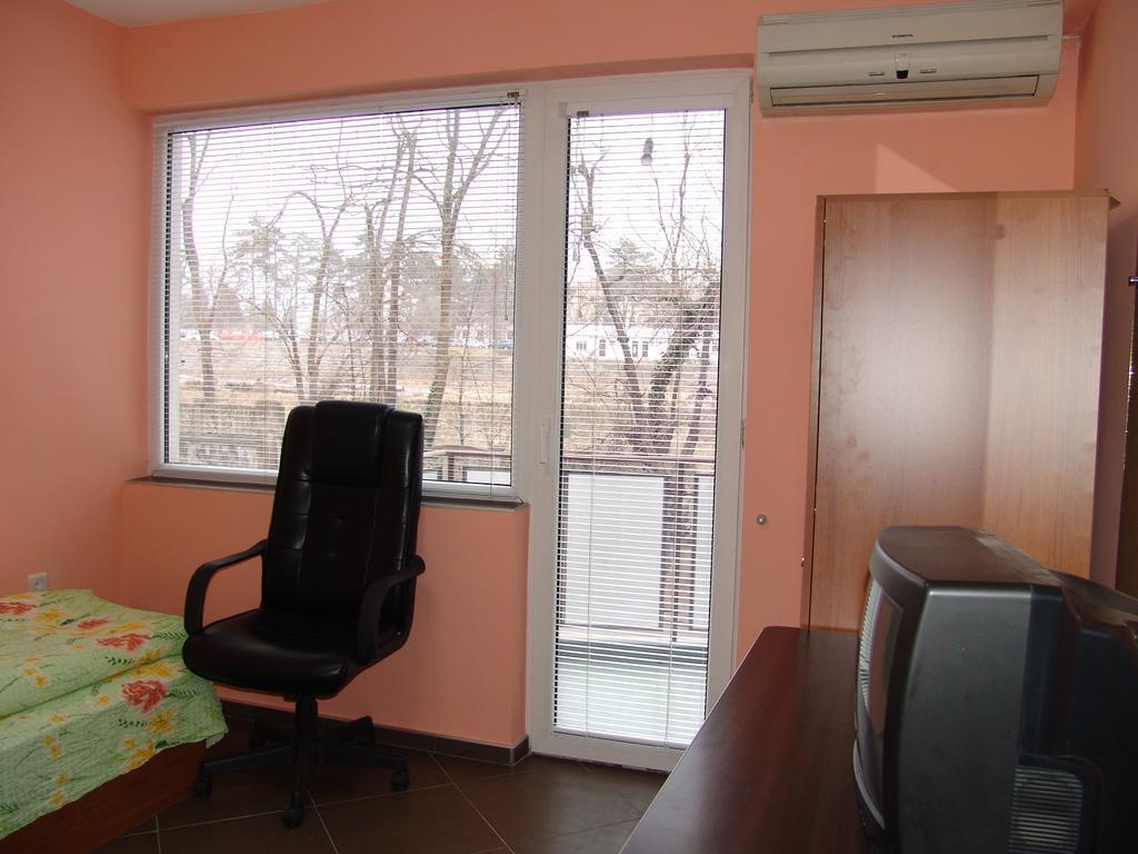 Our Home Guest Rooms Veliko Tŭrnovo Rom bilde